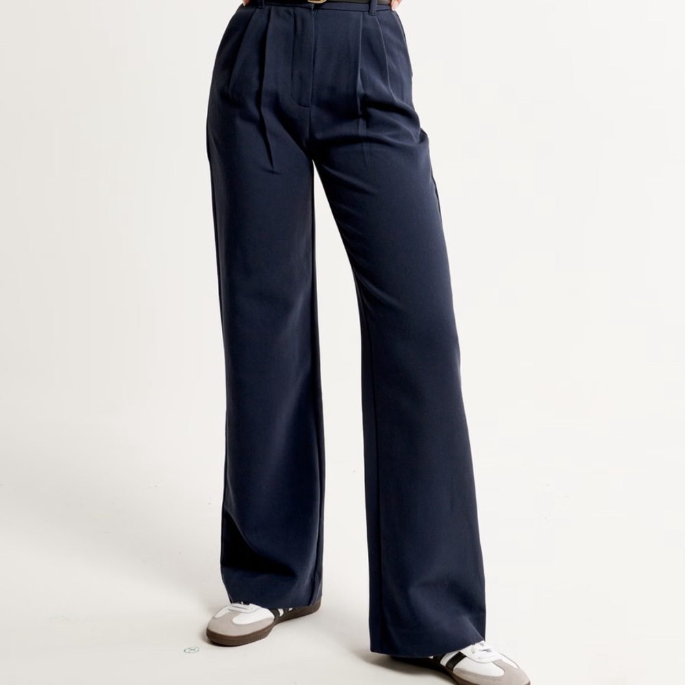 A&F Sloane Satin Tailored Pant NAVY